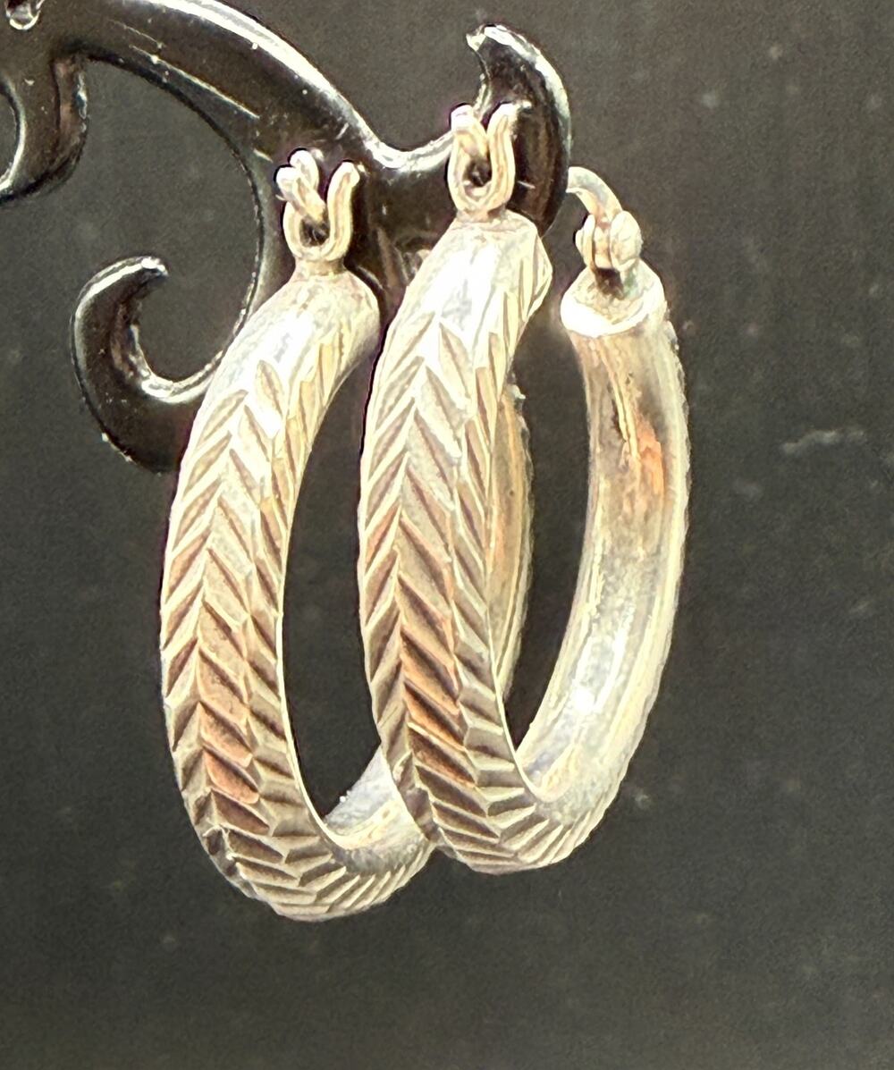Sterling Silver Cable Tube Hoop Earrings .96 in Diameter Latch Back Stamped 925